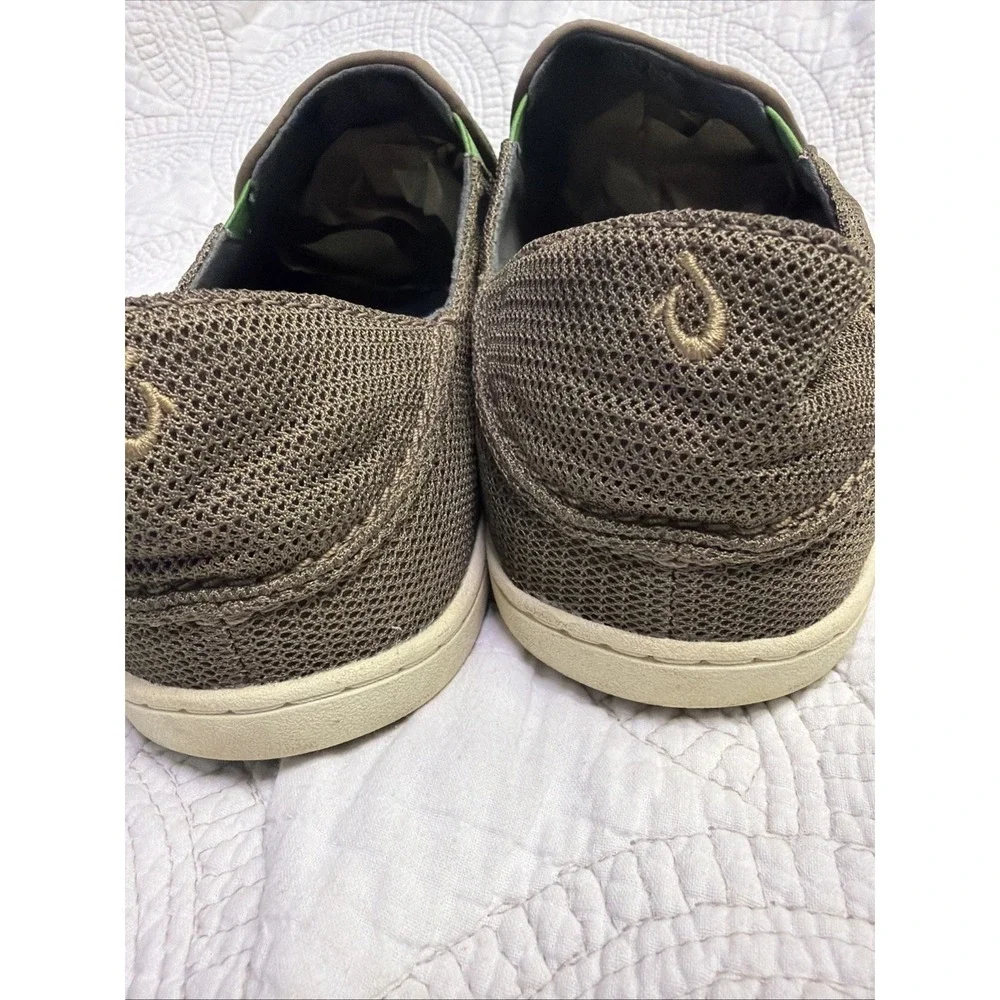 Mens OluKai Nohea Mesh Shoes Size 10.5 Khaki Slip On Casual Comfort Lightweight
